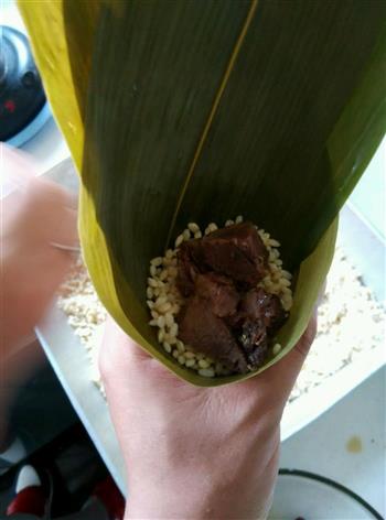 牛肉蛋黄粽子怎么做，牛肉蛋黄粽子怎么做好吃，牛肉蛋黄粽子做法