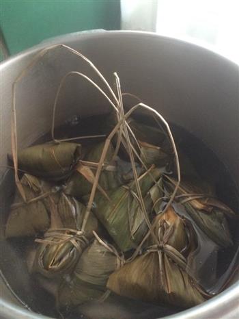 家乡味-闽南香菇肉粽怎么做，家乡味-闽南香菇肉粽怎么做好吃，家乡味-闽南香菇肉粽做法
