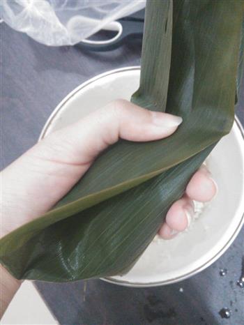 紫米莲子粽怎么做，紫米莲子粽怎么做好吃，紫米莲子粽做法