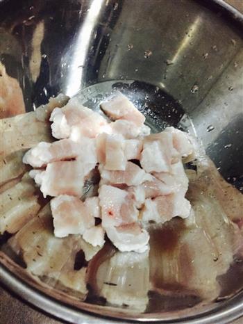 腊丁五花肉粽怎么做，腊丁五花肉粽怎么做好吃，腊丁五花肉粽做法