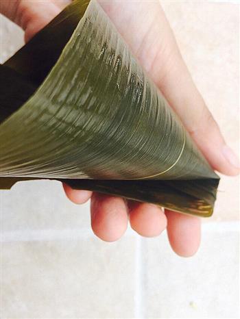端午节虾米肉粽子怎么做，端午节虾米肉粽子怎么做好吃，端午节虾米肉粽子做法