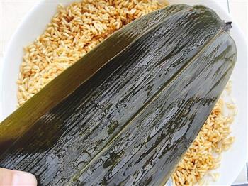 端午节虾米肉粽子怎么做，端午节虾米肉粽子怎么做好吃，端午节虾米肉粽子做法