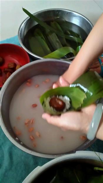 花生蜜枣粽怎么做，花生蜜枣粽怎么做好吃，花生蜜枣粽做法
