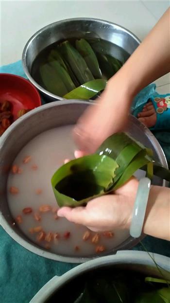 花生蜜枣粽怎么做，花生蜜枣粽怎么做好吃，花生蜜枣粽做法