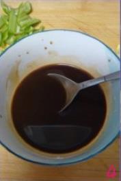 鱼香豆腐怎么做，鱼香豆腐怎么做好吃，鱼香豆腐做法