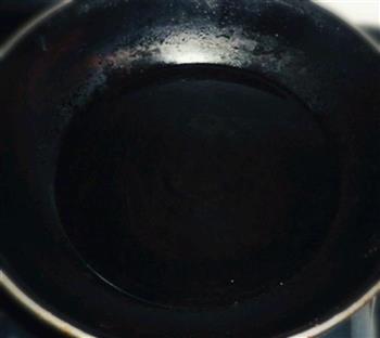 儿时的蛙鱼+白晶凉粉怎么做，儿时的蛙鱼+白晶凉粉怎么做好吃，儿时的蛙鱼+白晶凉粉做法