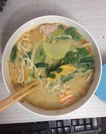 自制家庭麻辣烫怎么做，自制家庭麻辣烫怎么做好吃，自制家庭麻辣烫做法