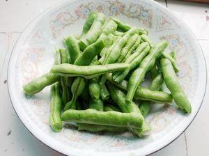 砂锅煲杂菜怎么做，砂锅煲杂菜怎么做好吃，砂锅煲杂菜做法