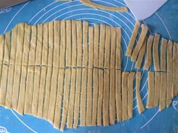 不油炸萨其马怎么做，不油炸萨其马怎么做好吃，不油炸萨其马做法