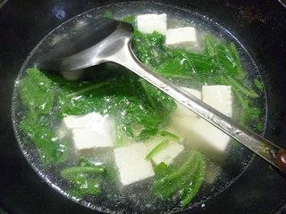 萝卜苗豆腐汤怎么做，萝卜苗豆腐汤怎么做好吃，萝卜苗豆腐汤做法