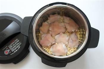 猪蹄黄豆汤怎么做,猪蹄黄豆汤怎么做好吃,猪蹄黄豆汤做法 猪蹄黄豆汤怎么做,猪蹄黄豆汤怎么做好吃,猪蹄黄豆汤做法