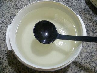 菠萝爽凉粉怎么做，菠萝爽凉粉怎么做好吃，菠萝爽凉粉做法