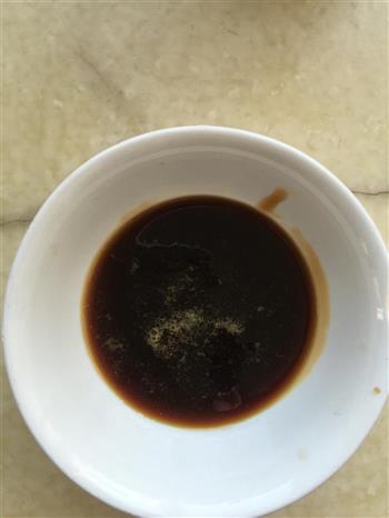 章鱼小丸子和烤鸟蛋怎么做，章鱼小丸子和烤鸟蛋怎么做好吃，章鱼小丸子和烤鸟蛋做法