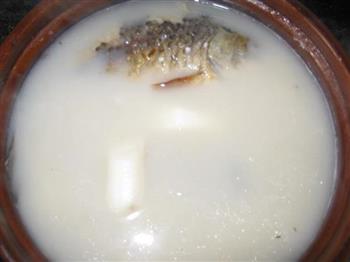 鲫鱼淮山汤怎么做，鲫鱼淮山汤怎么做好吃，鲫鱼淮山汤做法