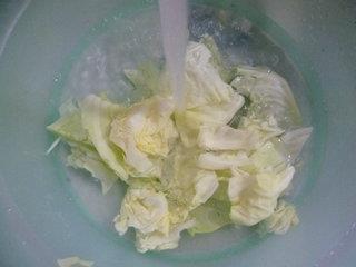包心菜香菇猪蹄汤怎么做，包心菜香菇猪蹄汤怎么做好吃，包心菜香菇猪蹄汤做法