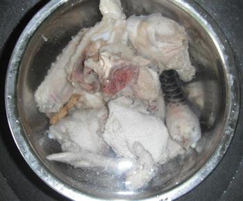 红菇炖鸡汤怎么做，红菇炖鸡汤怎么做好吃，红菇炖鸡汤做法