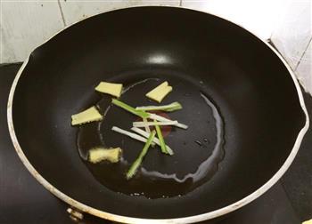 百分百奶白河鲫鱼豆腐汤怎么做，百分百奶白河鲫鱼豆腐汤怎么做好吃，百分百奶白河鲫鱼豆腐汤做法