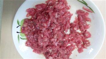 咖喱牛肉末浇汁土豆泥怎么做，咖喱牛肉末浇汁土豆泥怎么做好吃，咖喱牛肉末浇汁土豆泥做法