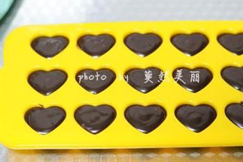 巧克力花生太妃糖怎么做，巧克力花生太妃糖怎么做好吃，巧克力花生太妃糖做法