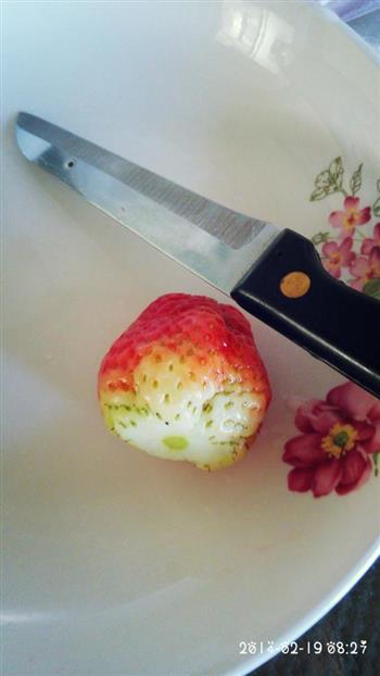 懒人菜谱-草莓牛奶怎么做，懒人菜谱-草莓牛奶怎么做好吃，懒人菜谱-草莓牛奶做法