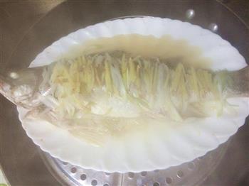 北京年夜饭必备清蒸鲈鱼怎么做，北京年夜饭必备清蒸鲈鱼怎么做好吃，北京年夜饭必备清蒸鲈鱼做法