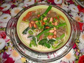 牛肉汤米粉怎么做，牛肉汤米粉怎么做好吃，牛肉汤米粉做法