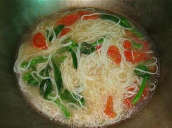 牛肉汤米粉怎么做，牛肉汤米粉怎么做好吃，牛肉汤米粉做法