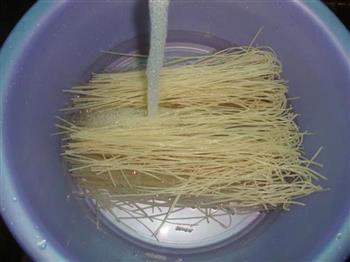 牛肉汤米粉怎么做，牛肉汤米粉怎么做好吃，牛肉汤米粉做法