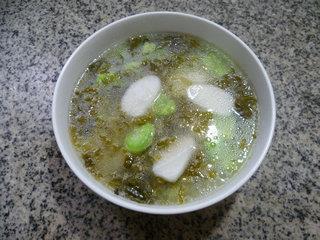 雪菜蚕豆年糕汤怎么做，雪菜蚕豆年糕汤怎么做好吃，雪菜蚕豆年糕汤做法