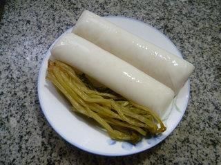 雪菜蚕豆年糕汤怎么做，雪菜蚕豆年糕汤怎么做好吃，雪菜蚕豆年糕汤做法