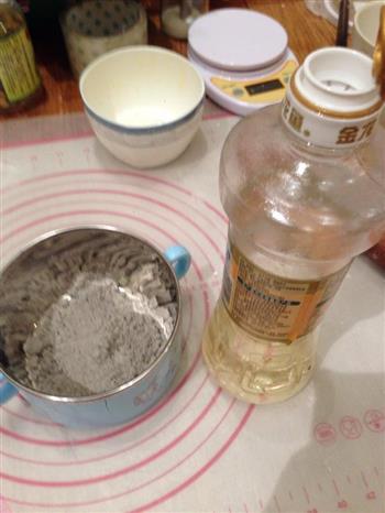 黑芝麻醪糟汤圆怎么做，黑芝麻醪糟汤圆怎么做好吃，黑芝麻醪糟汤圆做法