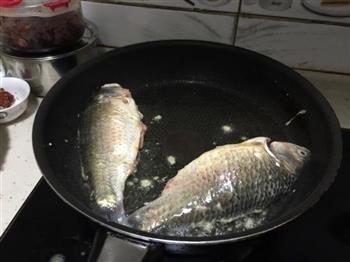 啤酒鲫鱼怎么做，啤酒鲫鱼怎么做好吃，啤酒鲫鱼做法