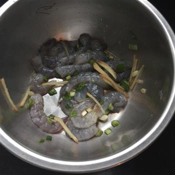 油炸虾尾怎么做，油炸虾尾怎么做好吃，油炸虾尾做法