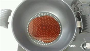 泡菜炖鲭鱼怎么做，泡菜炖鲭鱼怎么做好吃，泡菜炖鲭鱼做法