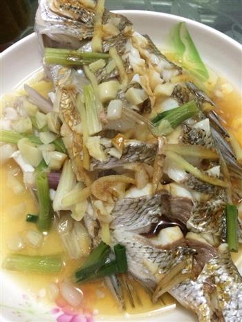 美味清蒸臘魚怎么做，美味清蒸臘魚怎么做好吃，美味清蒸臘魚做法