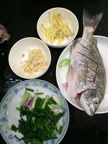 美味清蒸臘魚怎么做，美味清蒸臘魚怎么做好吃，美味清蒸臘魚做法