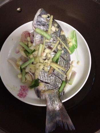 美味清蒸臘魚怎么做，美味清蒸臘魚怎么做好吃，美味清蒸臘魚做法
