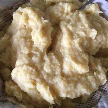吃不胖的甜品—双色绿豆糕怎么做，吃不胖的甜品—双色绿豆糕怎么做好吃，吃不胖的甜品—双色绿豆糕做法