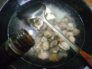 面结花蛤汤怎么做，面结花蛤汤怎么做好吃，面结花蛤汤做法