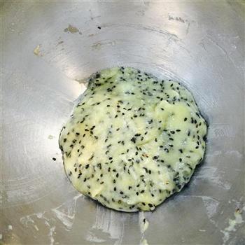 芝麻脆片怎么做，芝麻脆片怎么做好吃，芝麻脆片做法
