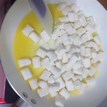 曼越莓牛扎糖怎么做，曼越莓牛扎糖怎么做好吃，曼越莓牛扎糖做法