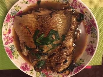 海派红烧鳊鱼怎么做，海派红烧鳊鱼怎么做好吃，海派红烧鳊鱼做法