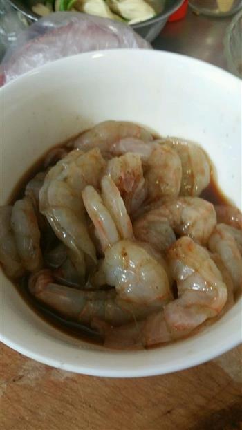 双椒虾仁怎么做，双椒虾仁怎么做好吃，双椒虾仁做法