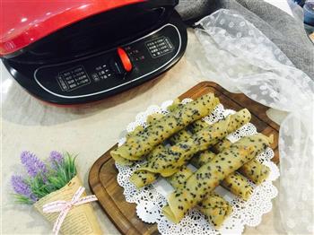 黑芝麻甜蛋卷怎么做，黑芝麻甜蛋卷怎么做好吃，黑芝麻甜蛋卷做法