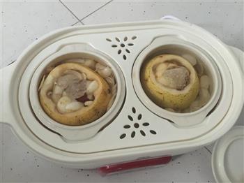 桃胶百合冰糖雪梨盅怎么做，桃胶百合冰糖雪梨盅怎么做好吃，桃胶百合冰糖雪梨盅做法