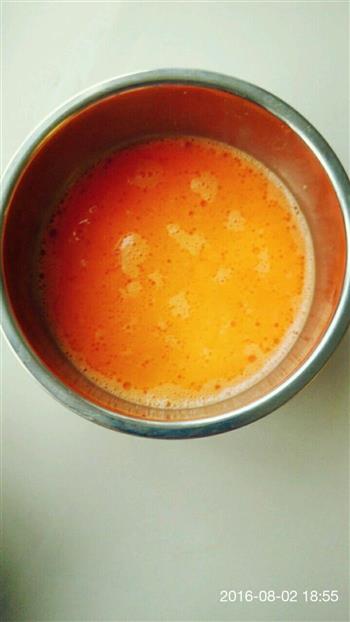 胡萝卜汁鸡蛋糕怎么做，胡萝卜汁鸡蛋糕怎么做好吃，胡萝卜汁鸡蛋糕做法