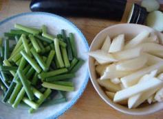 薯条蒜薹怎么做，薯条蒜薹怎么做好吃，薯条蒜薹做法