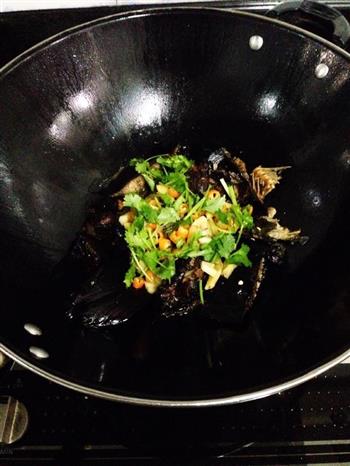 辣味熏鲶鱼怎么做，辣味熏鲶鱼怎么做好吃，辣味熏鲶鱼做法