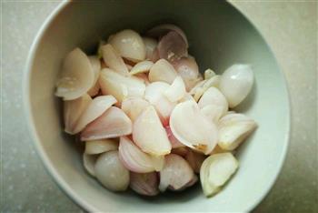 土豆鸡仔小洋葱怎么做，土豆鸡仔小洋葱怎么做好吃，土豆鸡仔小洋葱做法