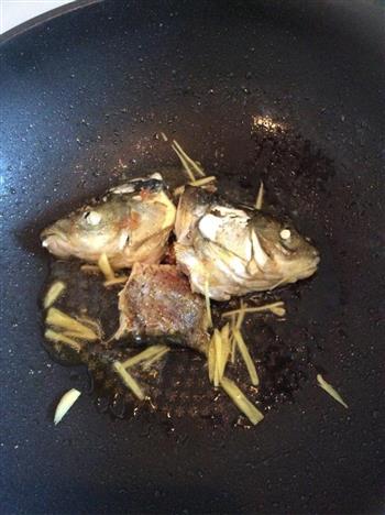 鱼头鱼尾豆腐汤怎么做，鱼头鱼尾豆腐汤怎么做好吃，鱼头鱼尾豆腐汤做法
